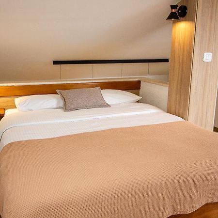 Guest House Jedro Petrovac Exterior photo