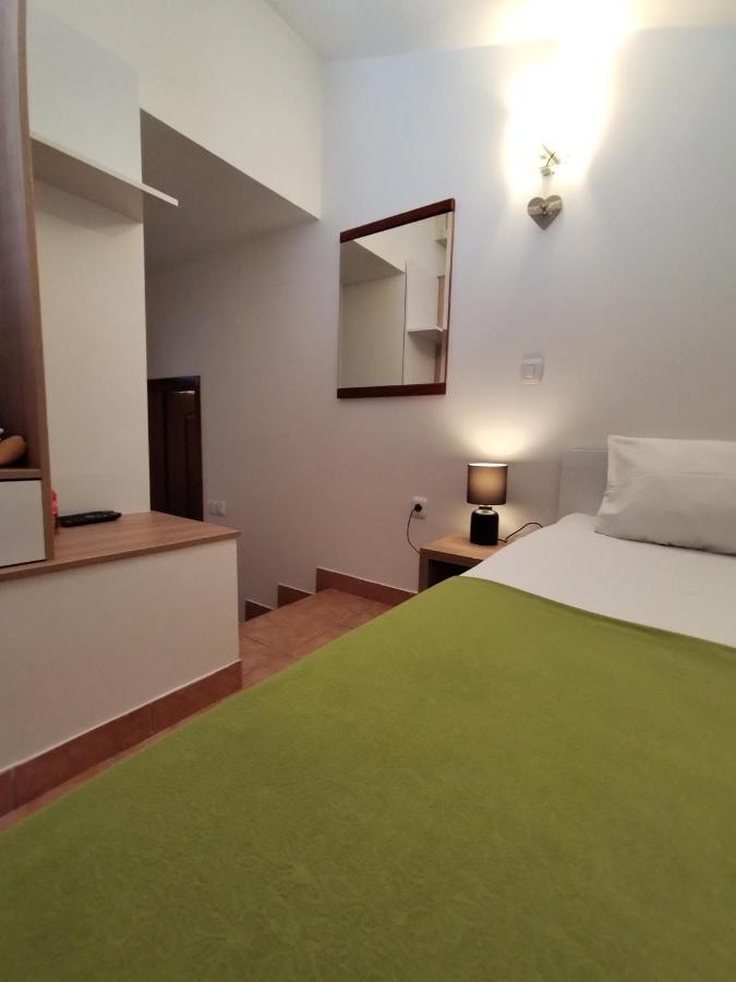 Guest House Jedro Petrovac Exterior photo