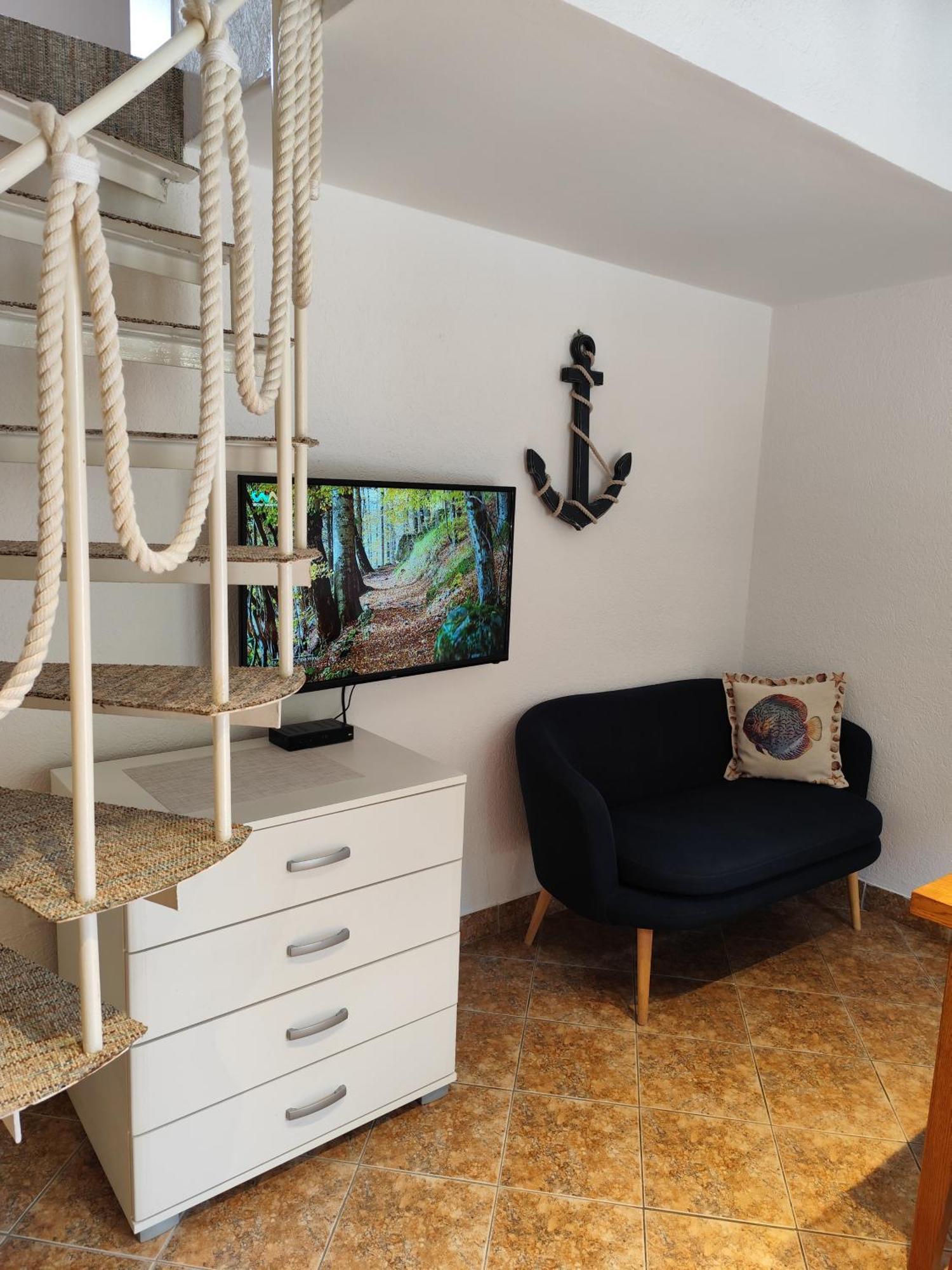 Guest House Jedro Petrovac Exterior photo