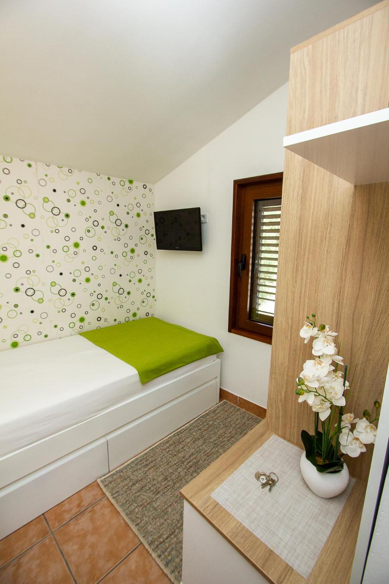 Guest House Jedro Petrovac Exterior photo