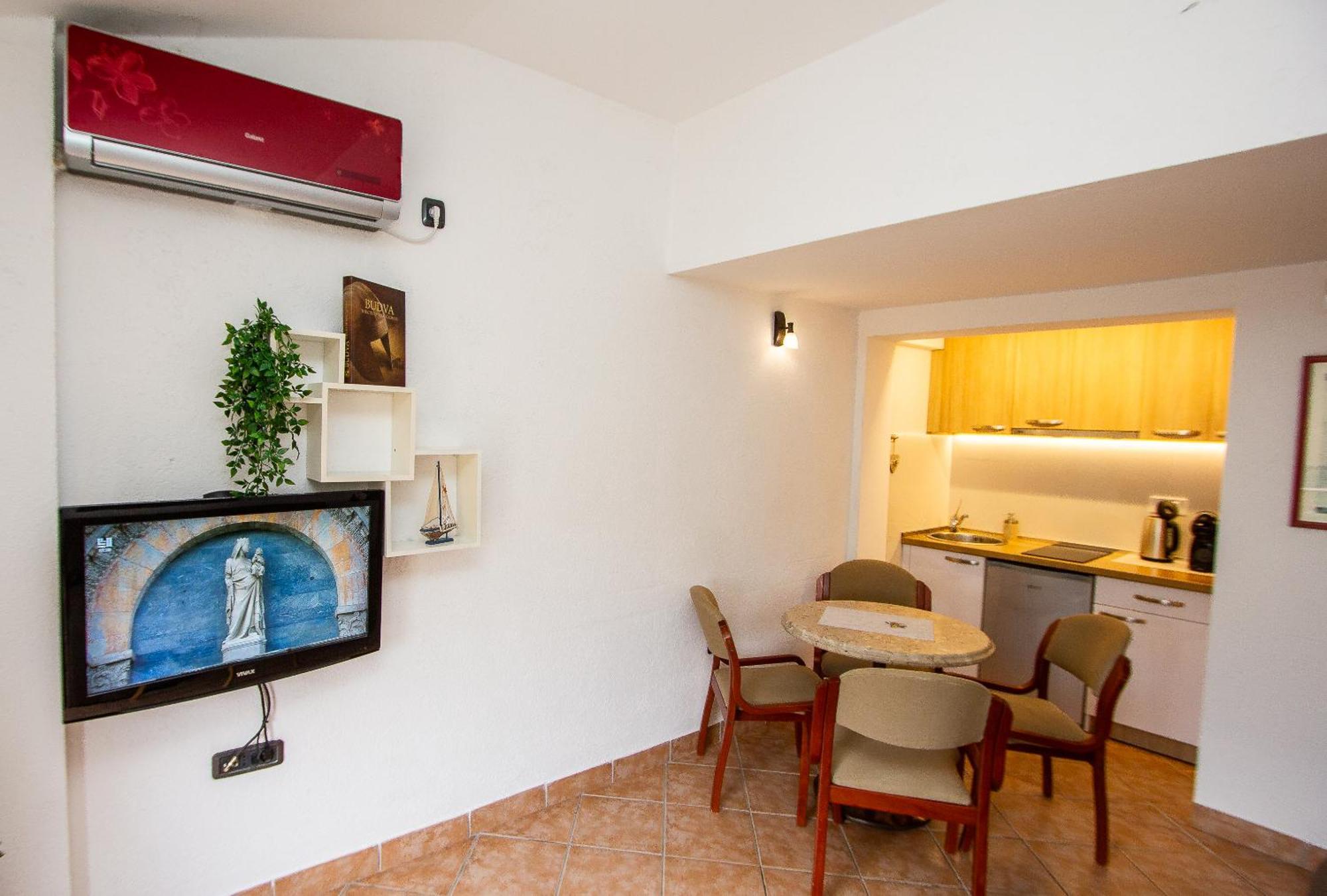 Guest House Jedro Petrovac Exterior photo