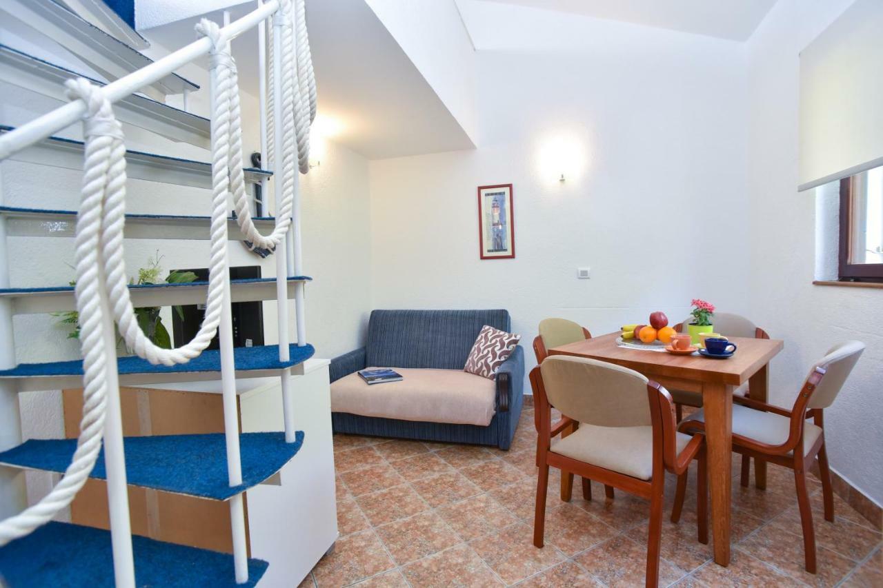 Guest House Jedro Petrovac Exterior photo